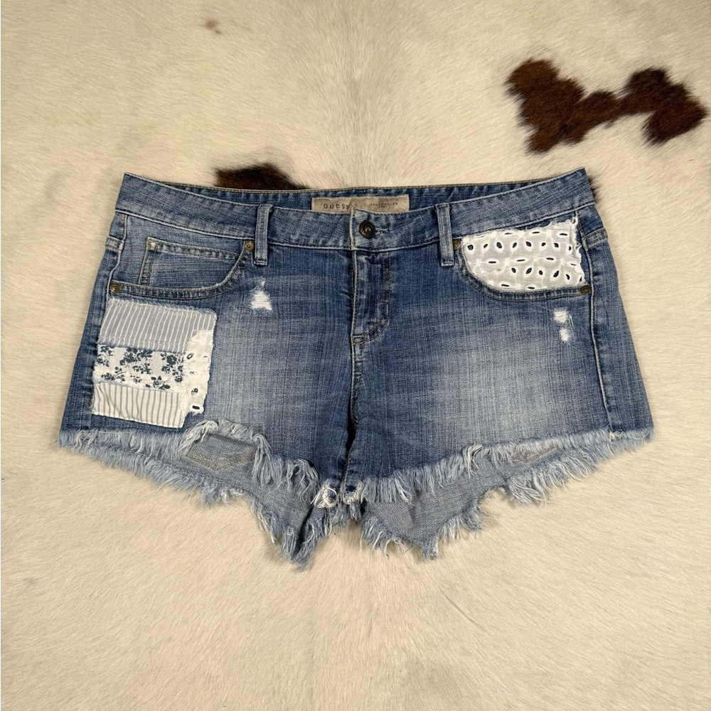 GUESS Y2K Patchwork Denim Shorts Low Rise Stretch Cutoff Daisy Cottagecore 31-32
